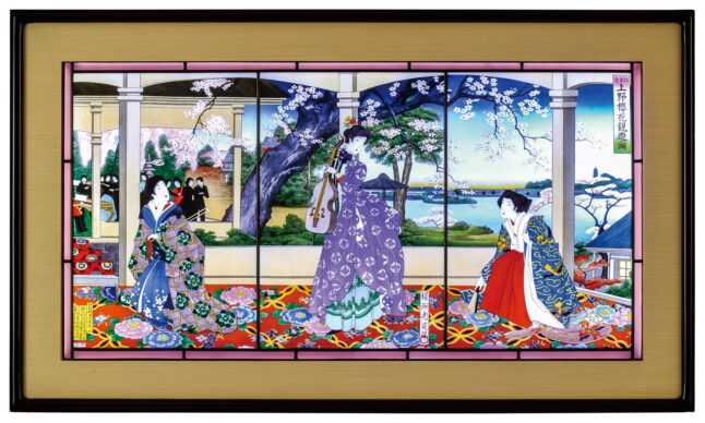 楊洲周延「舞踏会　上野桜花観遊之図」のステンドグラス。色彩が多く、グラデーションの表現も美しい